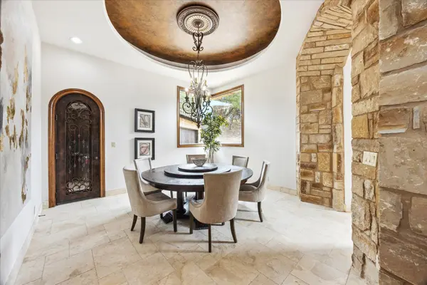 709 S Angel Light DR, Spicewood, TX 78669
