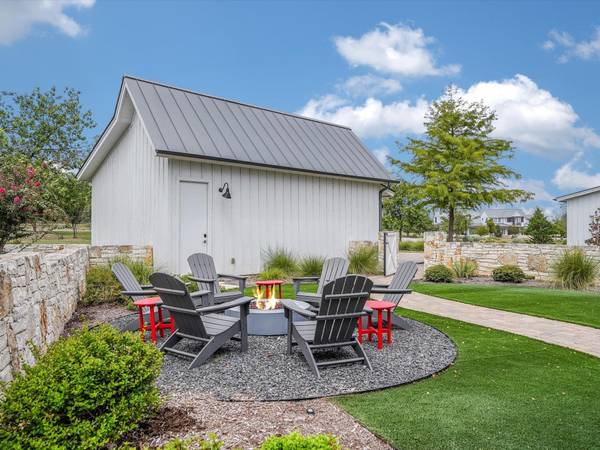 19601 Flying J BLVD #15, Spicewood, TX 78669