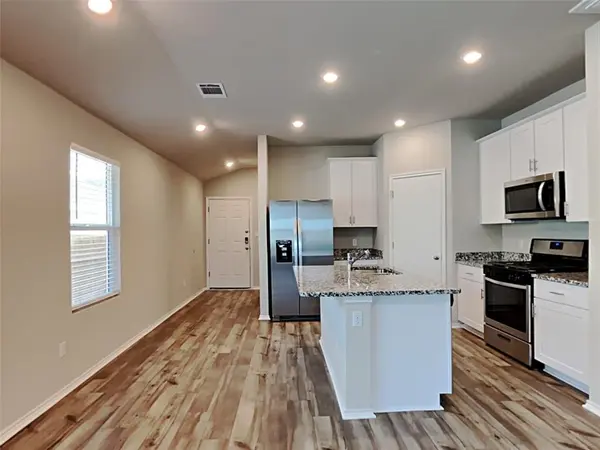 5300 Gallop LN, Georgetown, TX 78626