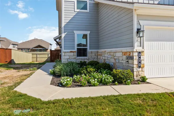 220 Mirabeau WAY, Liberty Hill, TX 78642