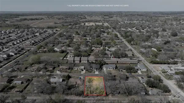 411 Persimmon ST, Bastrop, TX 78602