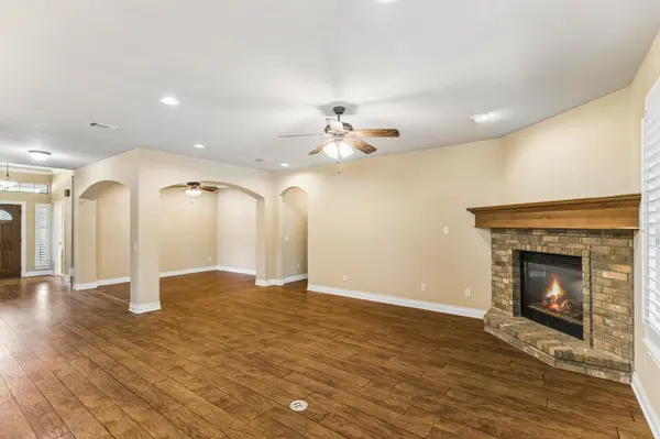 4802 Hidden Springs TRL, Georgetown, TX 78633