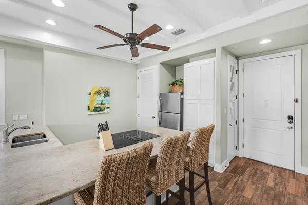 170 Social CIR #11, Port Aransas, TX 78373