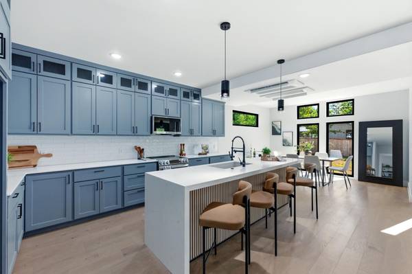 4803 Philco DR, Austin, TX 78745
