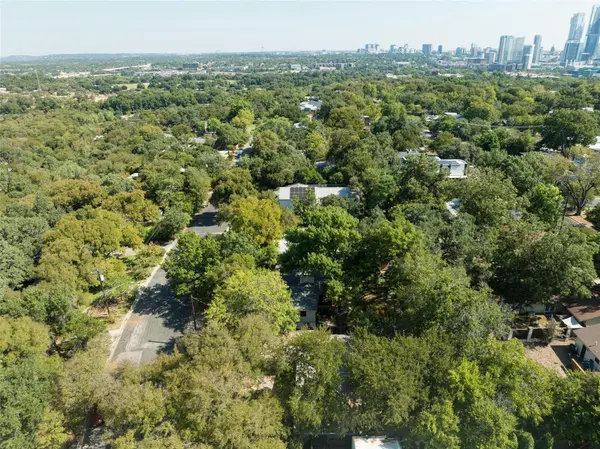 1115 Bluebonnet LN, Austin, TX 78704