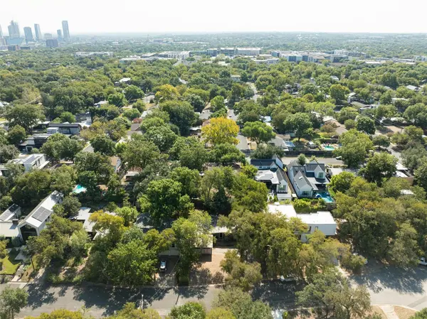 1115 Bluebonnet LN, Austin, TX 78704