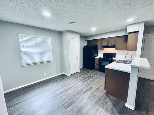 5507 Rose Hill CIR #B, Austin, TX 78745