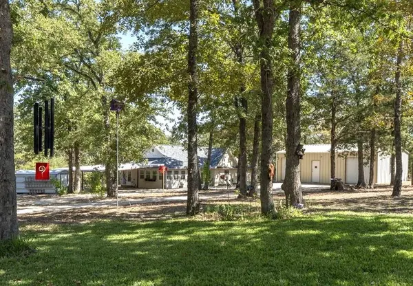 220 Clydesdale DR, Dale, TX 78616