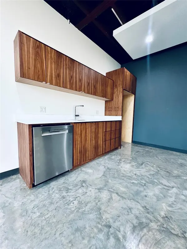 4272 FM 2484 #Bldg 1 Unit B, Salado, TX 76571