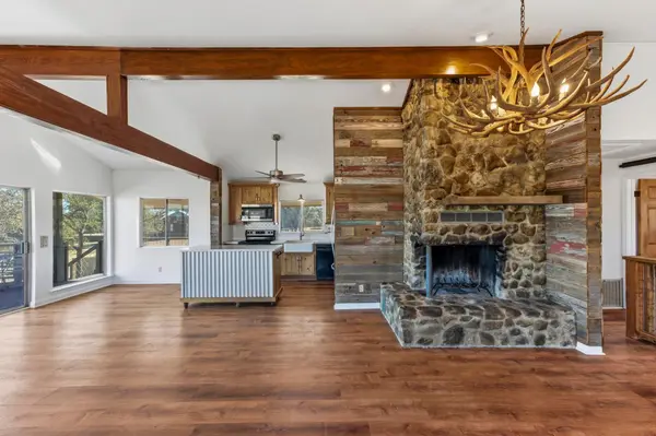 729 Nomad DR, Spicewood, TX 78669