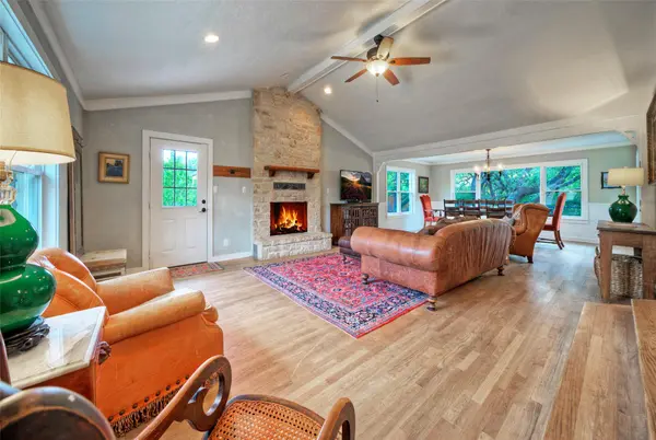101 Arrowlake RD, Wimberley, TX 78676
