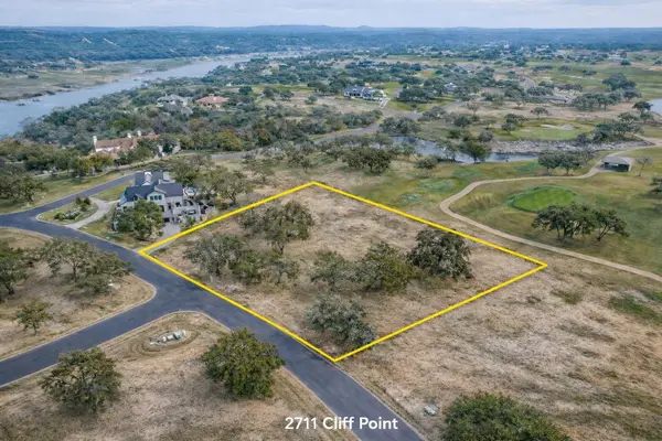 2711 Cliff Point RD, Spicewood, TX 78669