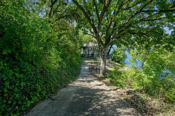 4200 Rivercrest DR, Austin, TX 78746