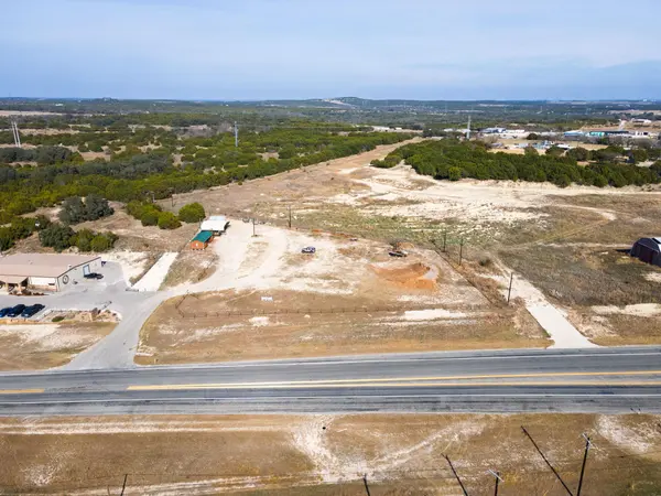 774 N 183 HWY, Lampasas, TX 76550