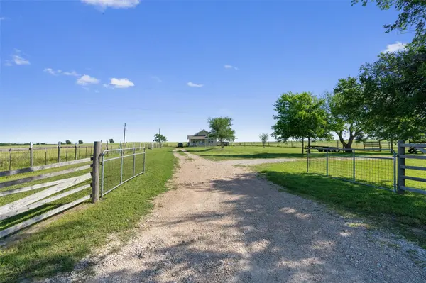 459 County Road 450, Thorndale, TX 76577