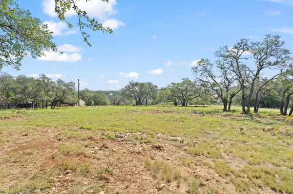 1517 Likeness RD, Spicewood, TX 78669