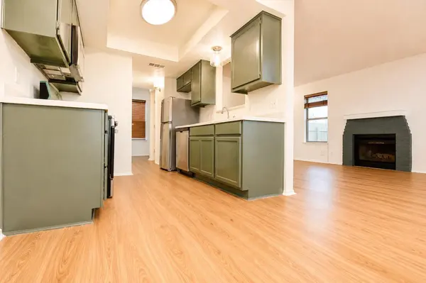 8807 Springmail CIR #A, Austin, TX 78729
