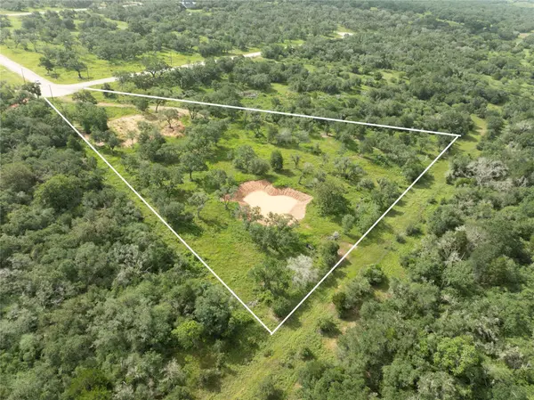 1178 Specklebelly LN, Columbus, TX 78934