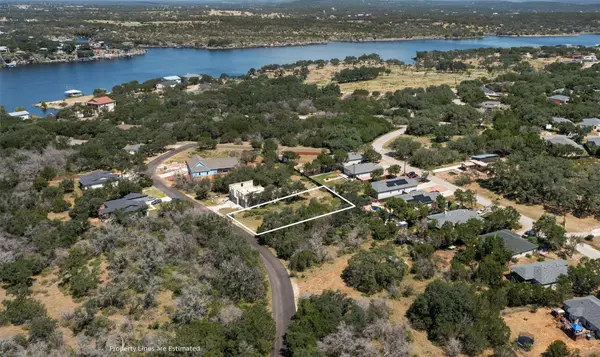 21800 Cardinal Ave, Lago Vista, TX 78645