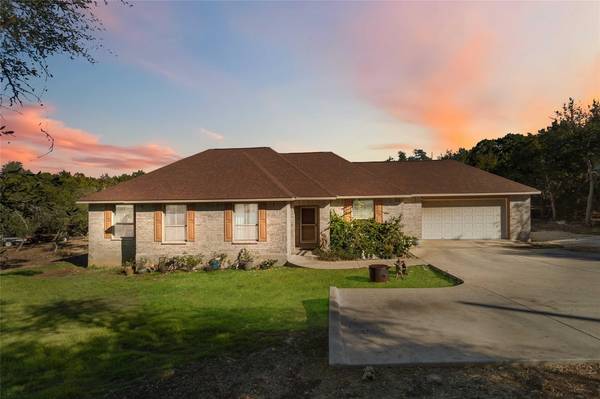 1193 Persimmon PASS, Fischer, TX 78623