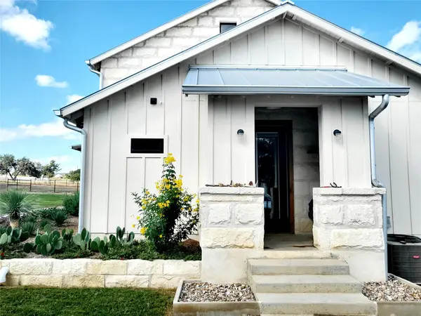 621 Stanton Road, Johnson City, TX 78636