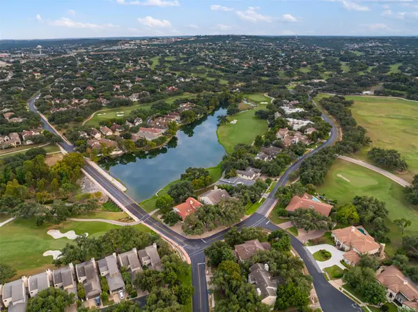 52 Club Estates PKWY, The Hills, TX 78738
