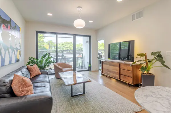 2209 S 1st ST #220, Austin, TX 78704