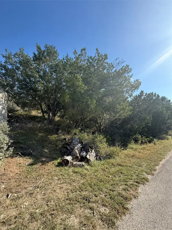 5007 Country Club DR, Lago Vista, TX 78645