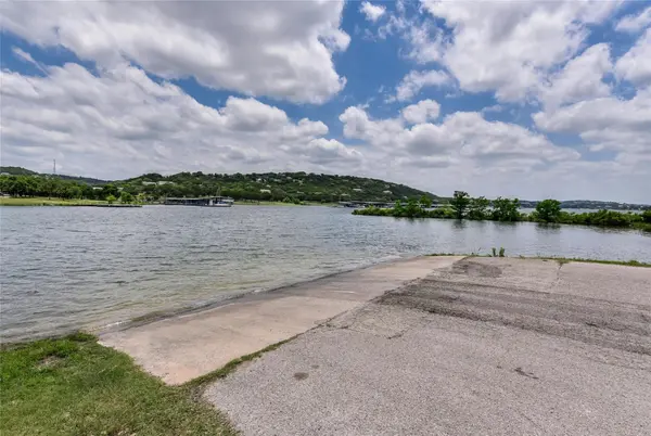 8185 Arroyo Ave, Lago Vista, TX 78645
