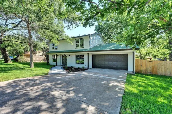 2704 Loyola LN, Austin, TX 78723