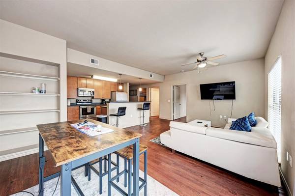 5117 N Lamar BLVD #201, Austin, TX 78751