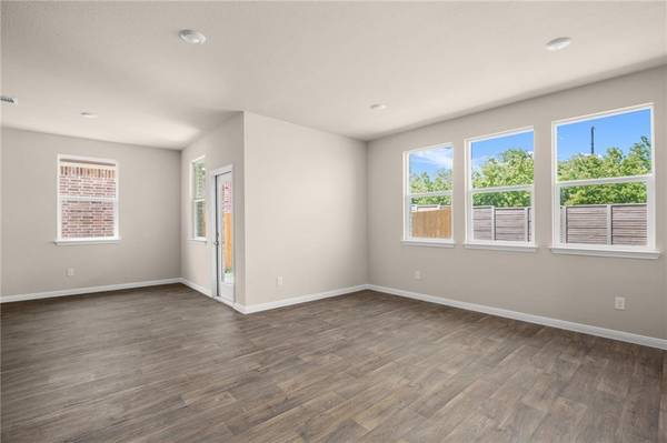 150 Jayden DR, Kyle, TX 78640