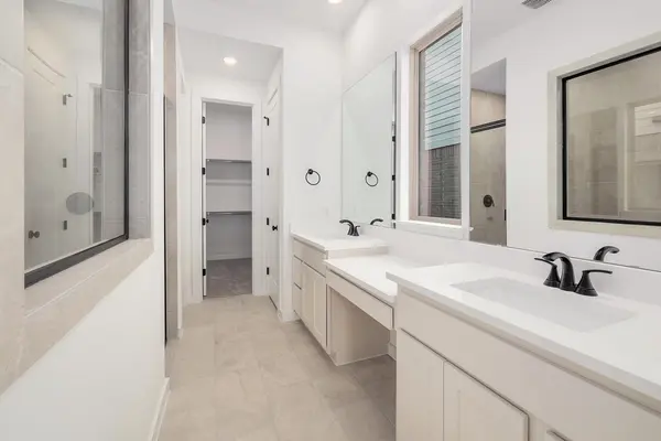112 Red Camella DR, Georgetown, TX 78628