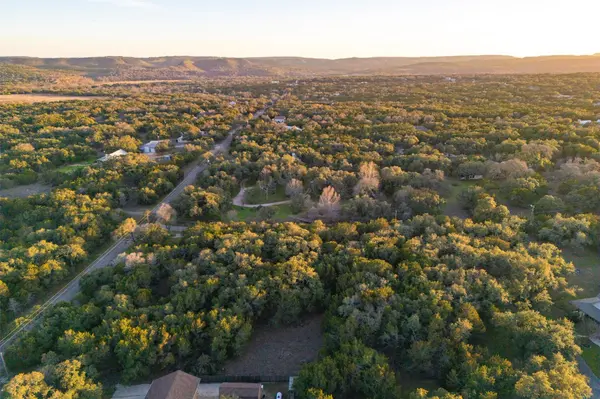 202,204,208 Thomas Oaks DR, Wimberley, TX 78676