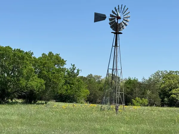 3817 FM 154 RD, Muldoon, TX 78949