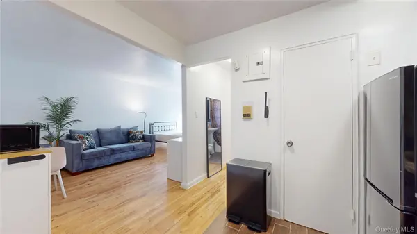84-50 169th ST #319, Jamaica, NY 11432
