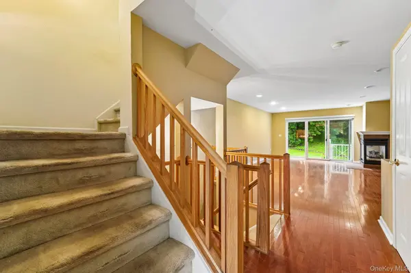 122 Crystal Hill DR, Pomona, NY 10970