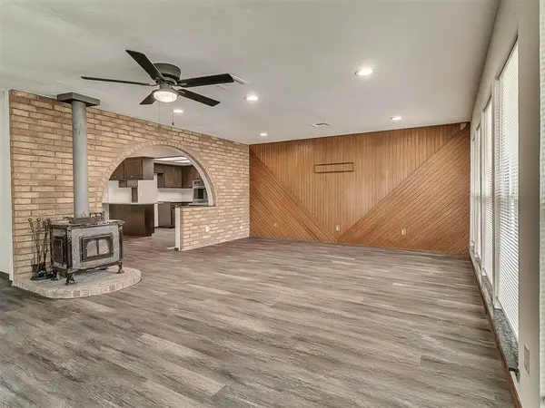 11225 NW 110th ST, Yukon, OK 73099