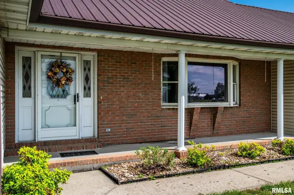 1200 Aurelia DR, Marion, IL 62959