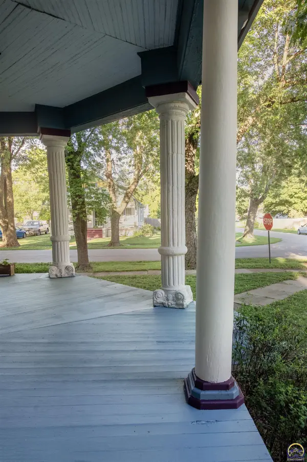 401 Cedar ST, Overbrook, KS 66524