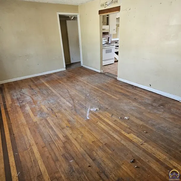 2726 Bonanza ST, Lawrence, KS 66044