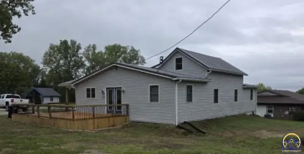 712 Idaho AVE, Holton, KS 66436-8504