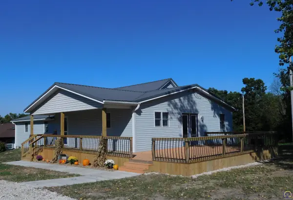 712 Idaho AVE,  Holton,  KS 66436-8504