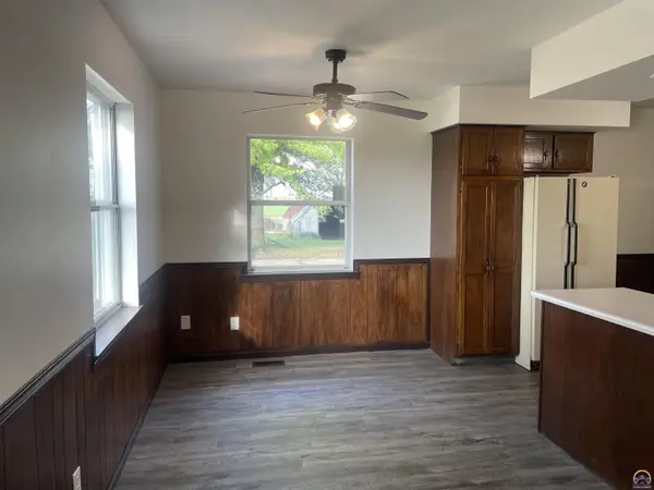 14351 S Road, Mayetta, KS 66509