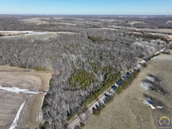 20958 Ida St, Leavenworth, KS 66048