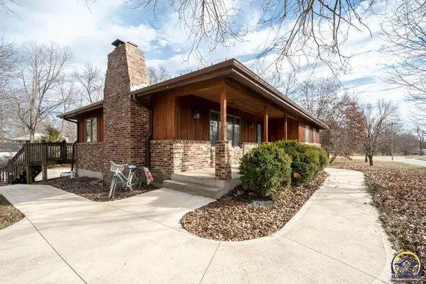 124 Locust ST, Nortonville, KS 66060