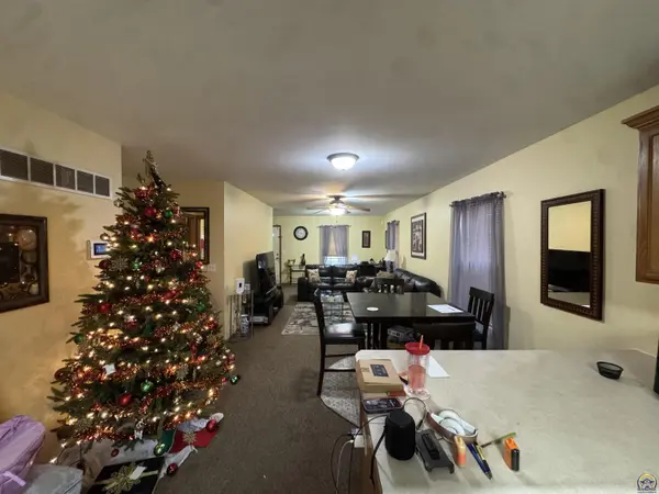 1210 SW Lincoln ST, Topeka, KS 66604