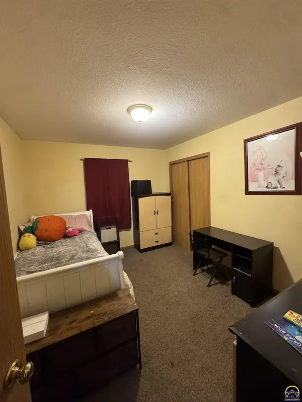 1210 SW Lincoln ST, Topeka, KS 66604