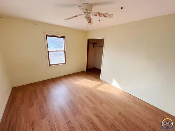 1407 N 3rd ST, Neodesha, KS 66757