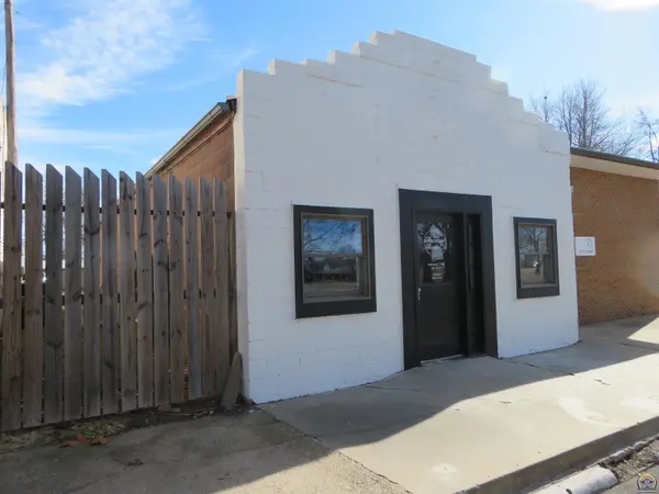 214 Railroad ST, Nortonville, KS 66060